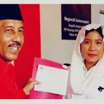 Kader Muda Ghina Rabbani Wasisto Serahkan Berkas Pendaftaran Calon Wakil Bupati ke PDIP
