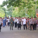 Polres Sintang Kerahkan Personel, Amankan Kepulangan Jamaah Haji Kabupaten Sintang