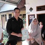 Serahkan Sertipikat Hasil PTSL di Kaki Gunung Salak, Menteri AHY Yakinkan Semua Masyarakat Miliki Kepastian Hukum Hak Atas Tanah