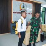 Diundang Danrem 161/Wira Sakti, Joni Pemanjat Tiang Bendera Merasa Senang