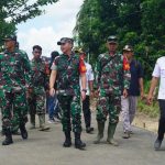 Dandim 1205/Sintang Selaku Dansatgas Tinjau TMMD di Desa Landau Panjang dan Kemantan