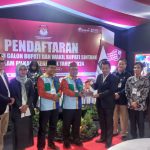 Heri Jambri – Supranto Pasangan Pertama Daftar Ke KPU Sintang