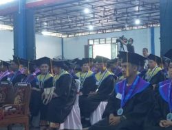 STKIP Persada Khatulistiwa Sintang Kembali Wisudakan Program Sarjana (S1) Angkatan Ke-XV