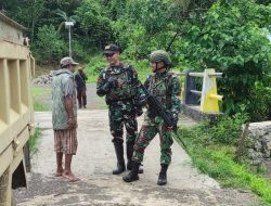 Satgas Yonif 642/Kps Pererat Tali Silaturahmi Dengan Masyarakat Kampung Bofuwer