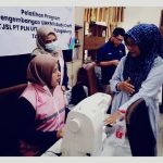 Woman Support Woman, Srikandi PLN Beri Pelatihan Menjahit UMKM Isbuby Craft