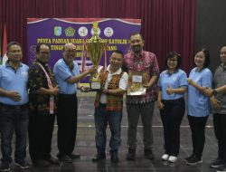 Serahkan Piala Bergilir Bupati Sintang, Sekda Sintang Tutup Pesparani Katolik I Tingkat Kabupaten