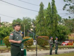 Kasi Intel Korem 121 Abw Bacakan Amanat KASAD Pada Upacara Bendera