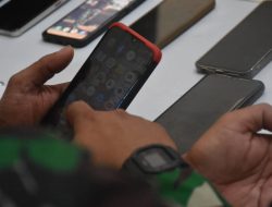 Berantas Judi Online, Kodim 1205/Sintang Laksanakan Pengecekan HP Anggota