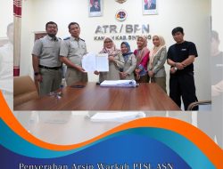 Penyerahan Arsip Warkah PTSL ASN Kantor Pertanahan Kabupaten Sintang