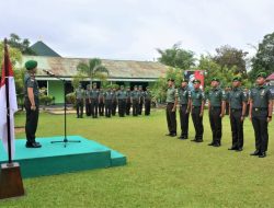 Dandim Sintang Pimpin Upacara Kenaikan Pangkat Periode 1 April 2025 Anggotanya