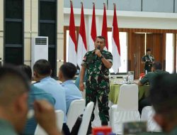 Kasdam XII/Tpr Beri Pembekalan Perwira Siswa Dikreg LIV Sesko TNI Tahun 2025