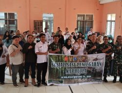 Cegah Karhutla, Mabes TNI Edukasi Masyarakat Desa Dak Jaya tentang Pentingnya Menjaga Lingkungan
